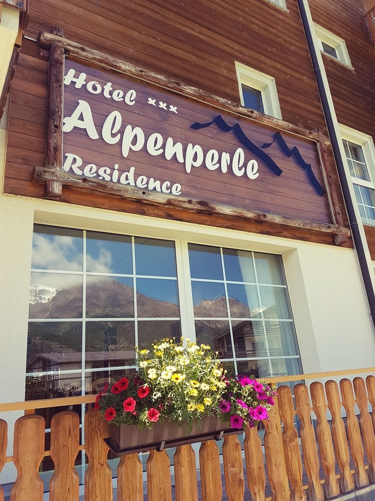 Hotel Alpenperle Саас-Фее Екстериор снимка