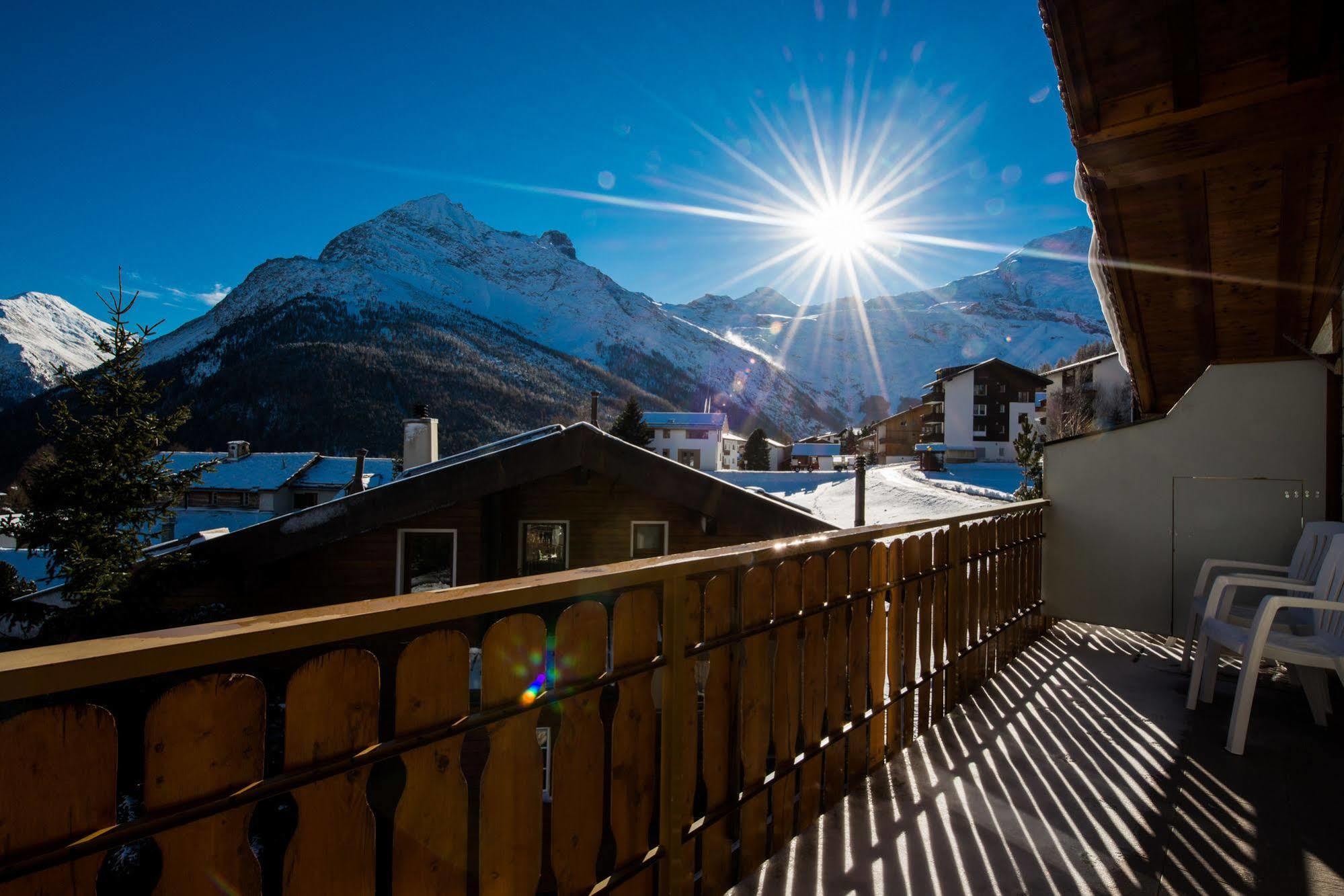 Hotel Alpenperle Саас-Фее Екстериор снимка